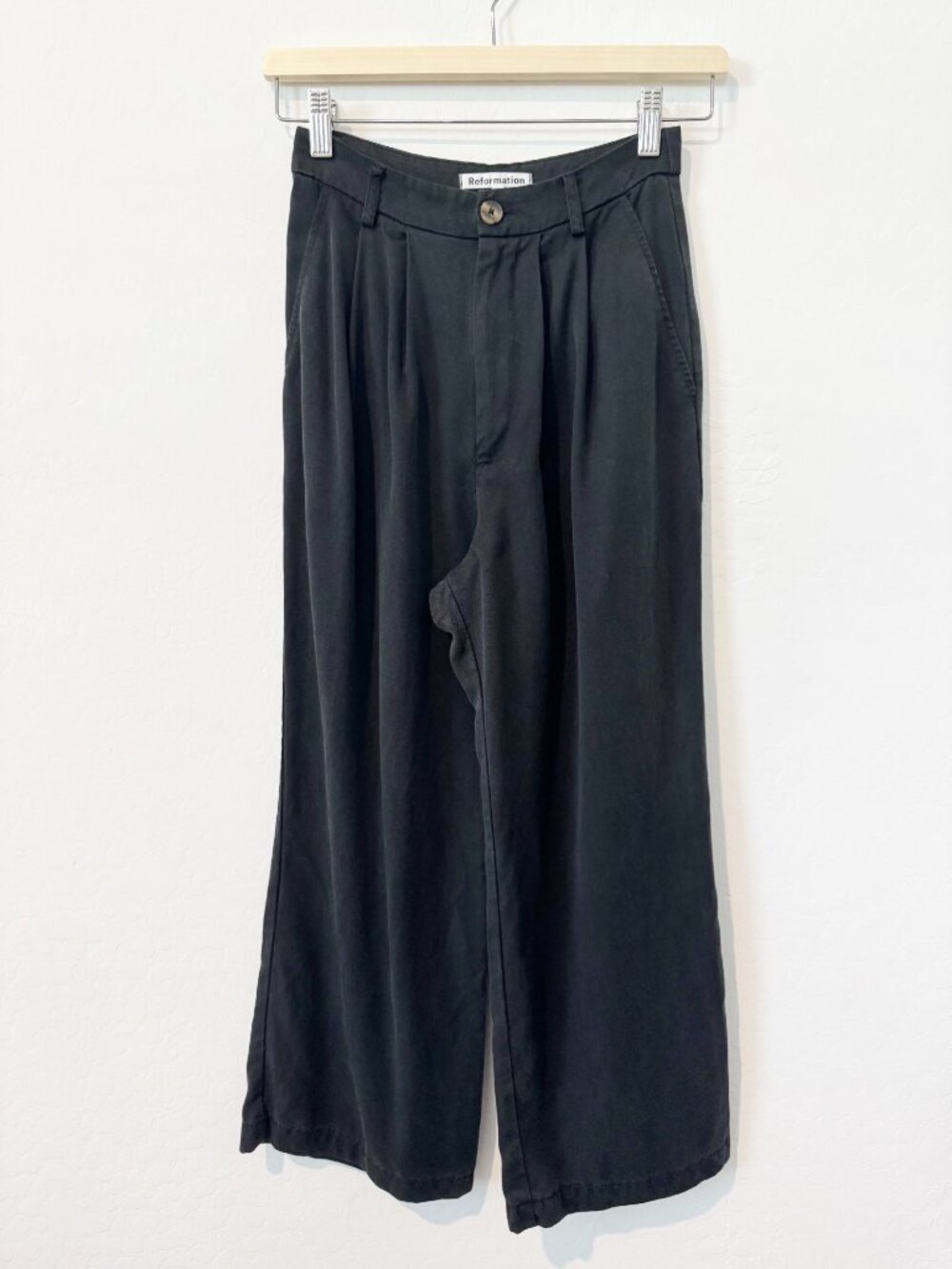 Reformation PETITE Mason Wide Leg Trouser Pants Short Relaxed Fit Faded Black 0 - Picture 3 of 13